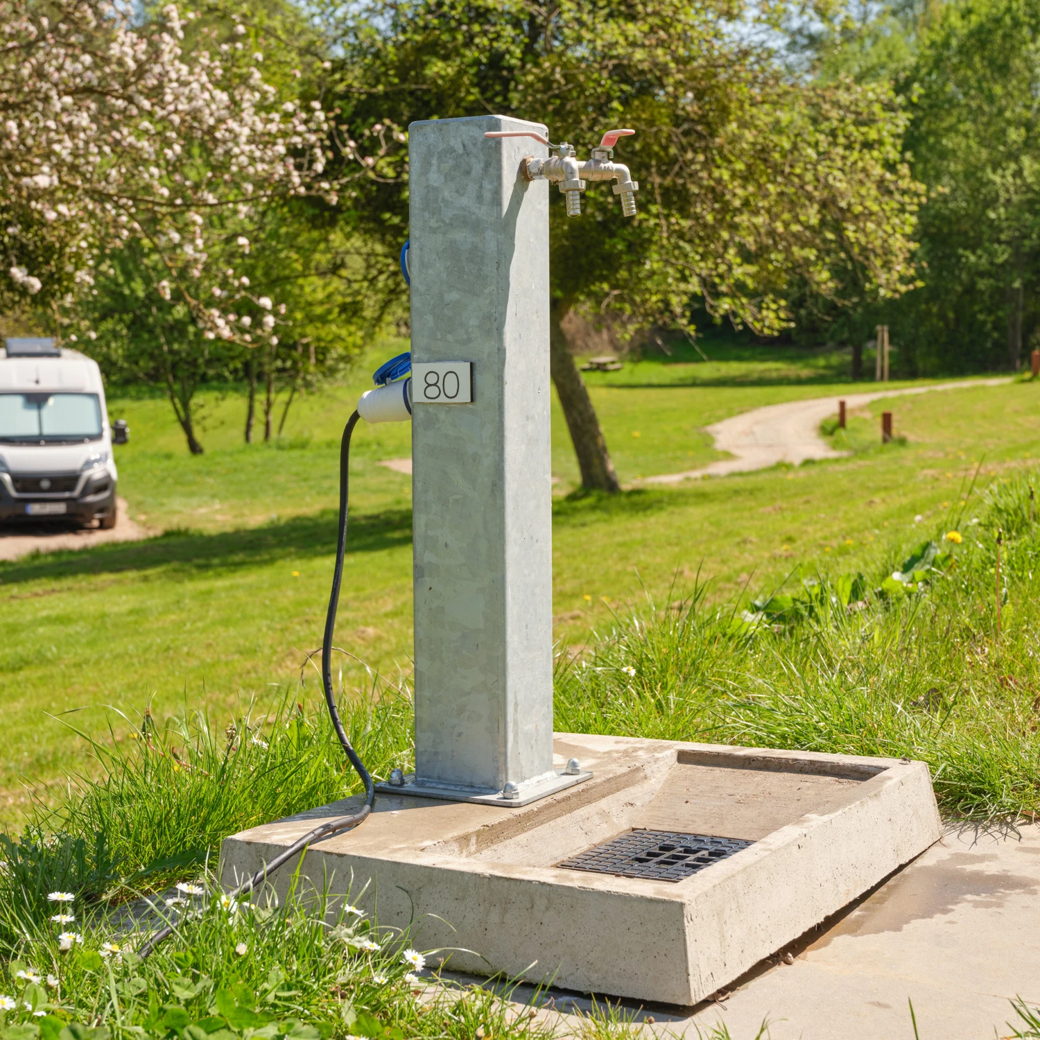 Camping Gastmolen Vaals Zuid Limburg - stroom en waterpunt
